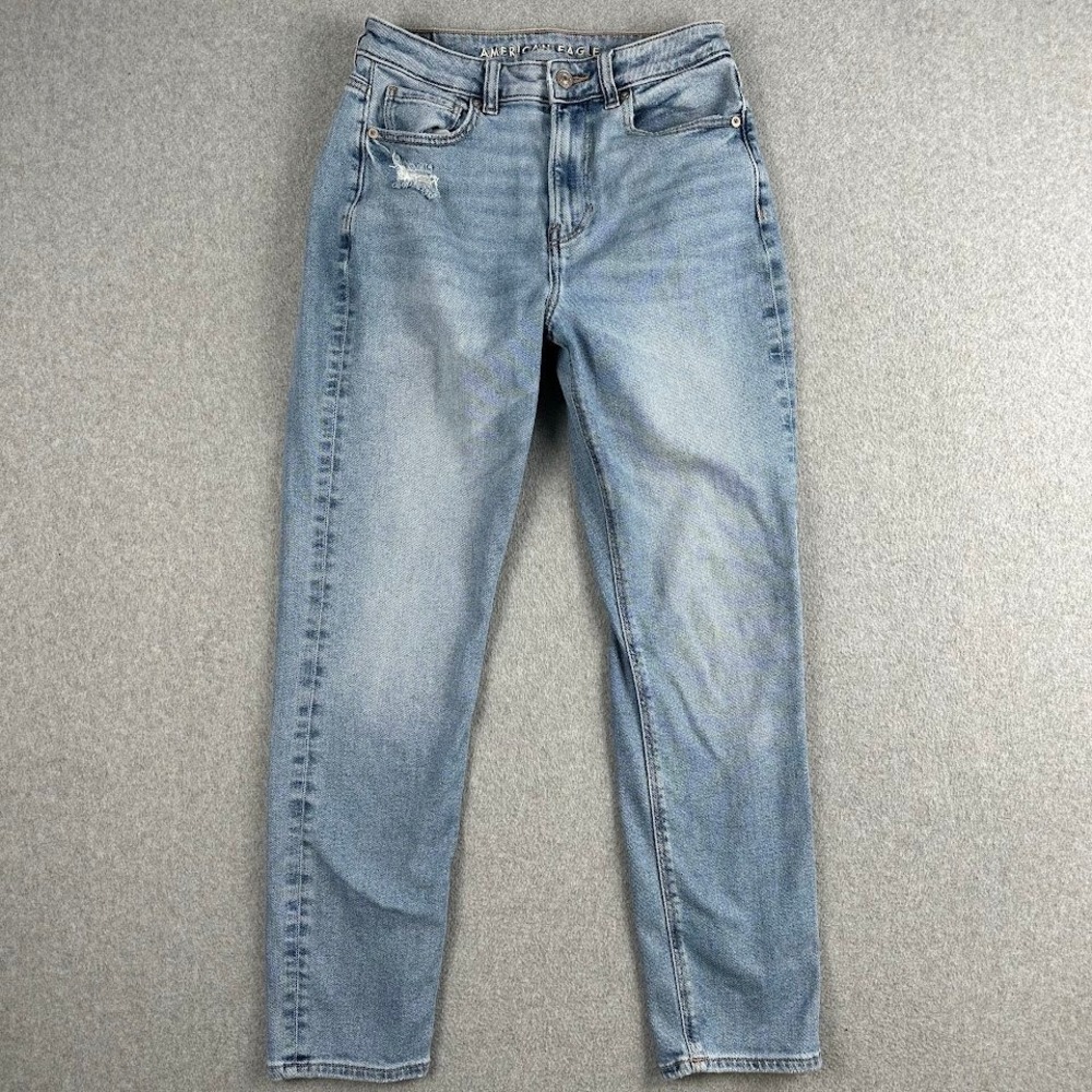 American Eagle Outfitters Womens 4 Mom Jean Light Wash Distressed Stretch Denim
